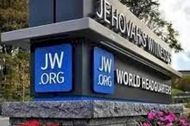 JW Don't Believe In Jesus Divinity But Their Scripture Proves It