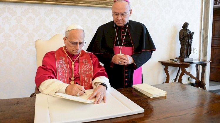 Vatican Offers ‘Dialogue’ with SSPX
